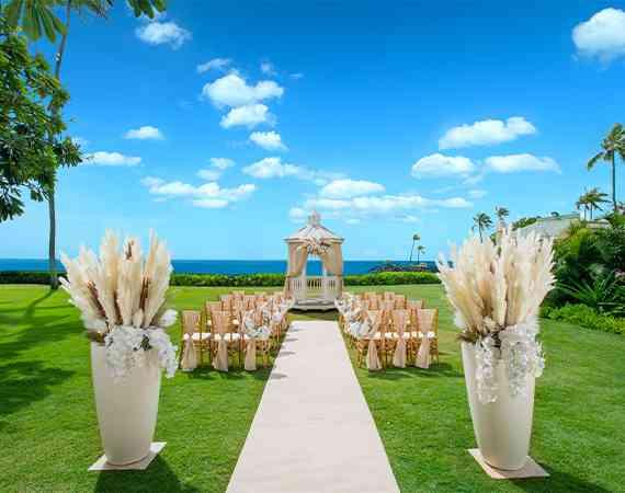 ザ・カハラ オーシャンフロント ガーデンウェディング / ワタベ