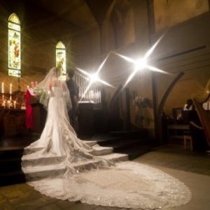 セレス高田馬場 サンタ アンジェリ大聖堂で結婚式 結婚式場探しはハナユメ