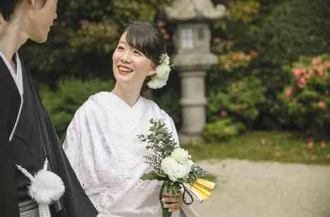 仲睦まじいおふたりの笑顔満点WEDDINGの準備・打ち合わせ画像