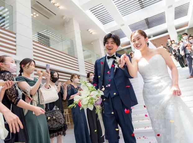 Laugh＆Fun！自分たちらしいWeddingの挙式実例画像