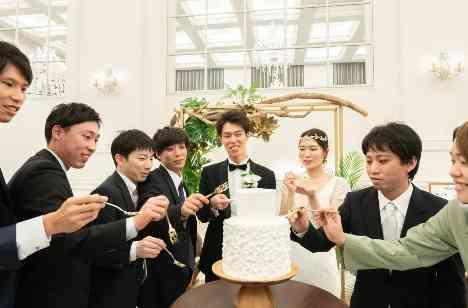 たくさんの人に恵まれたお二人のWeddingDayの披露宴画像