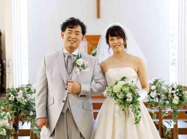 笑顔あふれるおふたりからのサプライズウェディング！の挙式実例画像