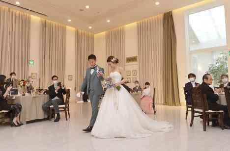 "少人数婚"心温まるオンラインウエディングの披露宴画像