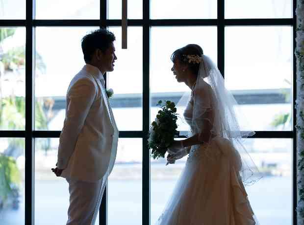カジュアルなアットホームweddingの挙式実例画像