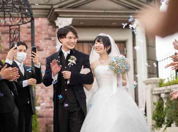 大切な人・大好きなものに囲まれた一日の挙式実例画像