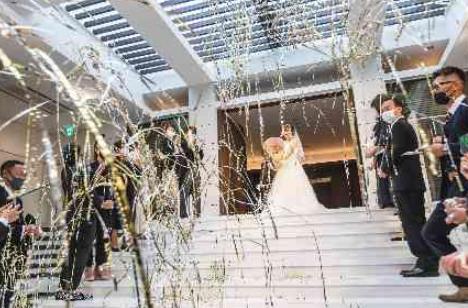 ウエディングテーマ\自分たちらしいWedding/の挙式画像