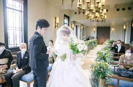 私たちらしい、オリジナルウェディング♪の挙式画像