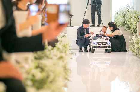Surprise　Wedding!!の挙式画像