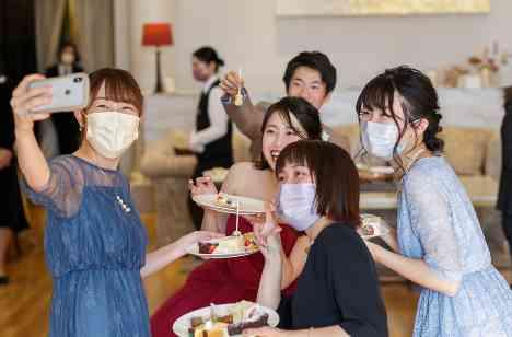 【WARAIGAO】笑顔いっぱいのパーティーの演出画像