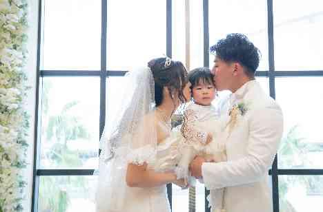 家族さんにんでほっこりWeddingの挙式画像