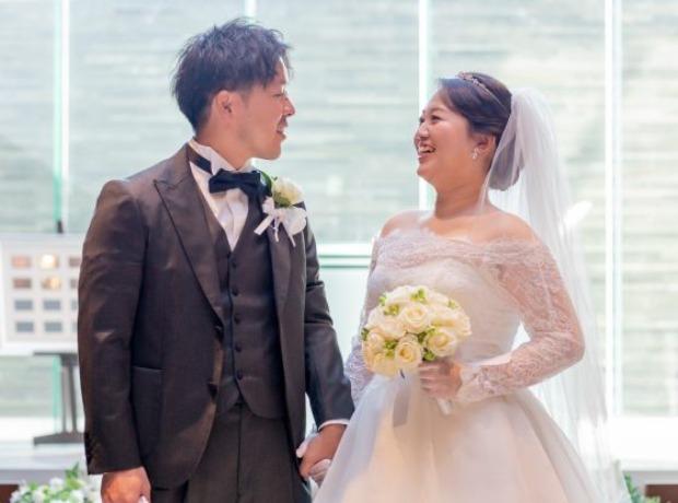 ゲストと私たちの笑顔が溢れるWeddingの挙式実例画像