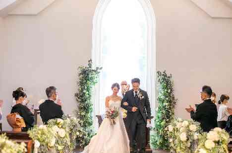 ご家族と過ごす感謝の気持ちを詰め込んだ結婚式☆
の挙式画像