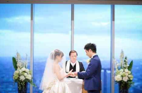景色とお料理とワインでのおもてなし★の挙式画像