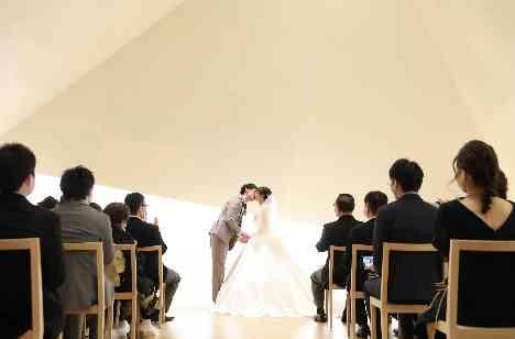 想いが"未来へ"と繋がる「くつろぎ喫茶」の挙式画像