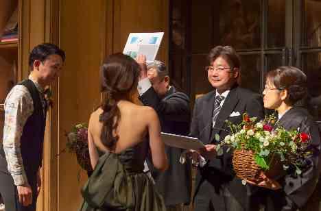 お二人らしい世界観で、ゲストと楽しむ結婚式の演出画像