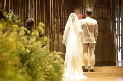 《おしゃれなパーティタイム》思い出づくりを楽しんでの挙式画像