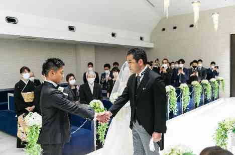 おふたりらしさ溢れる オリジナル結婚式の挙式画像