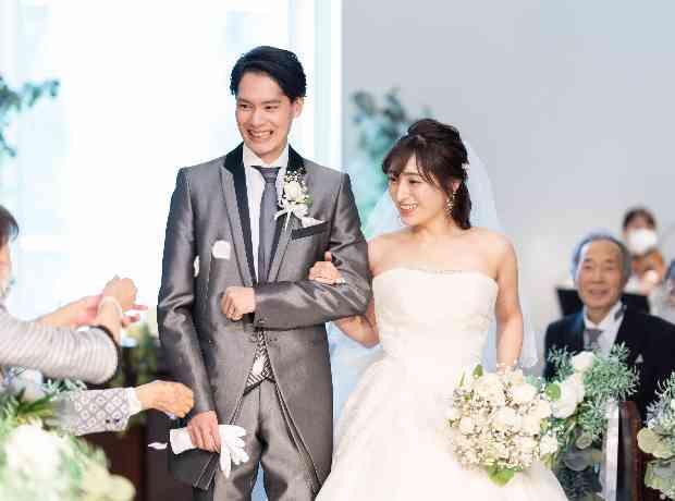 テーマ：暖かみのあるアットホームな結婚式の挙式実例画像