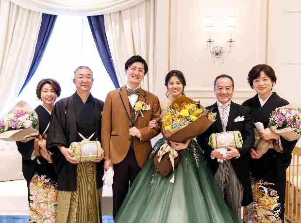 秋の色味を使ったオシャレなパーティー♪の挙式実例画像