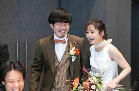 お子様と一緒のおしゃれweddingの披露宴画像