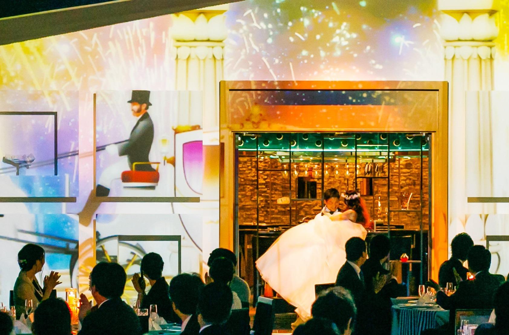幻想的な光が彩る記憶に刻まれた結婚式の披露宴画像