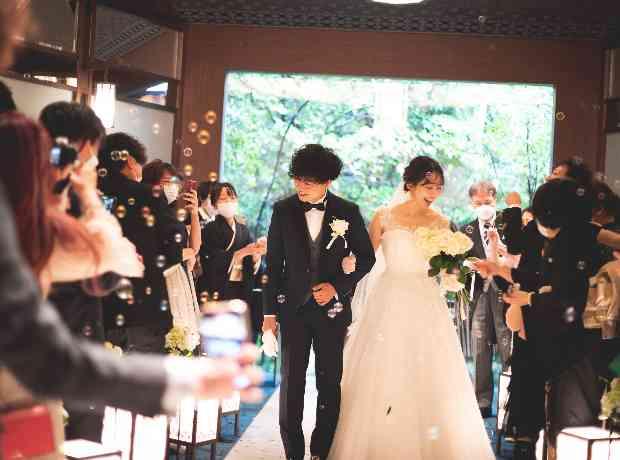 ふたりらしく彩って。センスに溢れた一日
の挙式実例画像