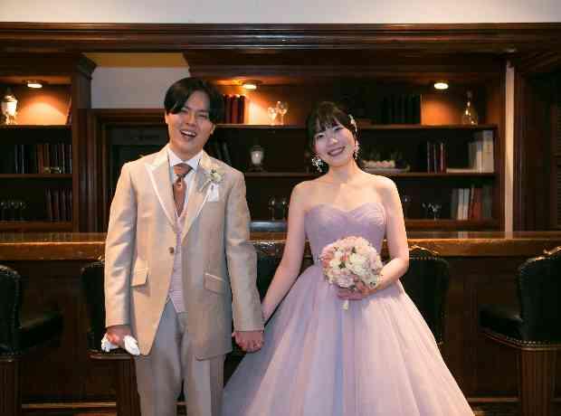 大切なゲストと一緒に笑って過ごす結婚式の挙式実例画像