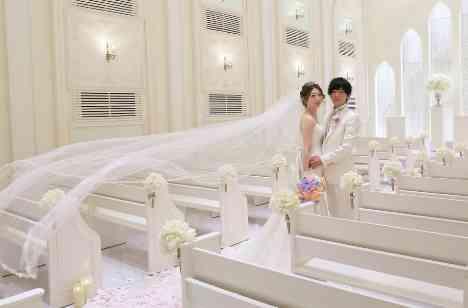 夜空にきらめく ランタンWEDDINGの挙式画像