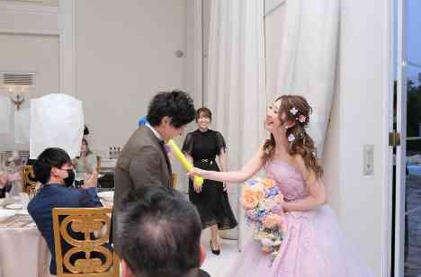 夜空にきらめく ランタンWEDDINGの披露宴画像