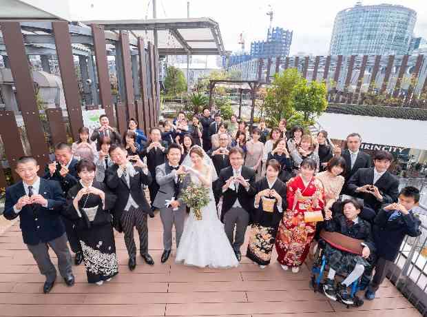 家族の絆が強まるオリジナルPartyの挙式実例画像
