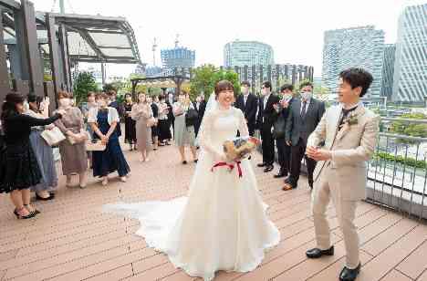 料理・演出・装飾も…オリジナリティ満載！の挙式画像