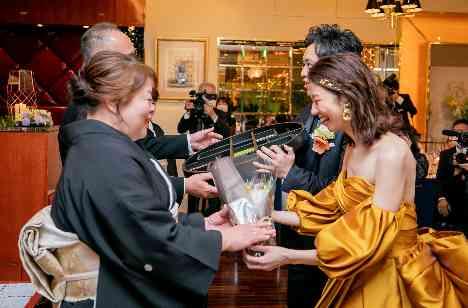 思い出の場所で思い出に残る結婚式を。の演出画像