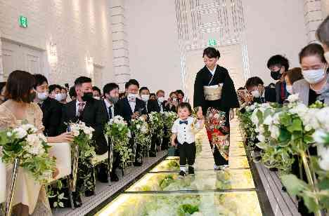 ゲストへの感謝とこだわりを詰め込んだご結婚式☆*゚の挙式画像