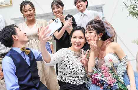 クレイジーな結婚式を ~ありったけの感謝を込めて~の披露宴画像