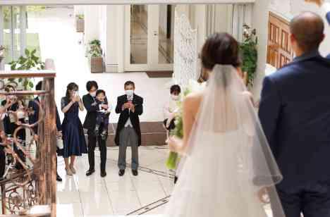 大好きな家族と過ごす幸せにあふれた時間の挙式画像