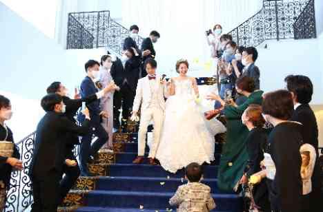 ゲストと一緒に楽しむ♪自分たちらしさあふれる結婚式の挙式画像