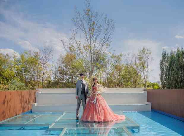 家族と友人のWedding partyの挙式実例画像