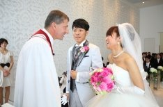 一つ一つの想いを、一人一人に伝える、温かい結婚式の挙式画像