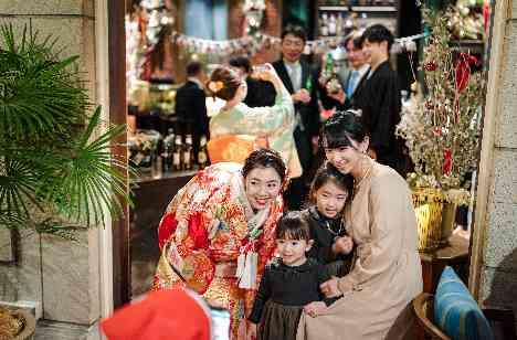 ロマンチックなナイトクリスマスパーティーの演出画像