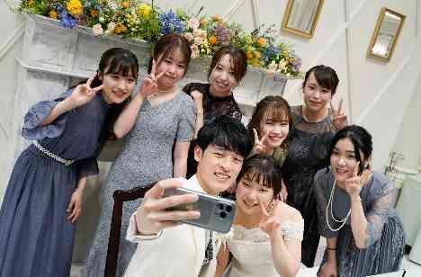 ご家族との愛に溢れたウェディングセレモニーの披露宴画像