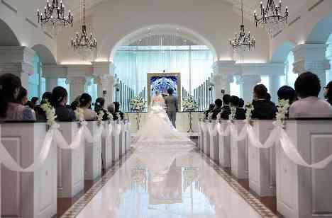 ~お二人らしい皆様をおもてなしする結婚式~の挙式画像