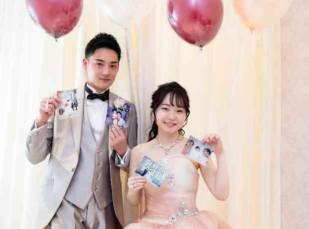 お2人の思い出が詰まった笑顔溢れるおもてなしの挙式実例画像
