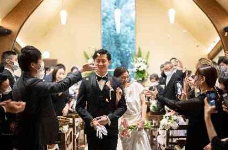 とにかく楽しみたい！型にとらわれない結婚式の挙式画像