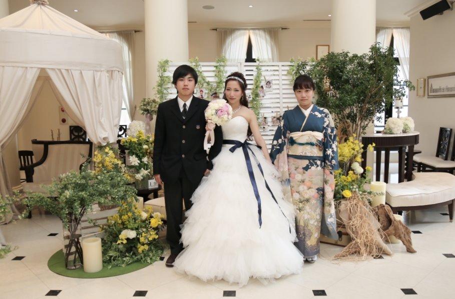 お子様とご一緒の結婚式　テーマ：菜の花の披露宴画像