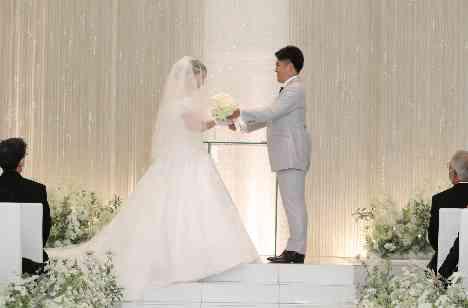 ユーモア×ゲスト参加型Weddingの挙式画像