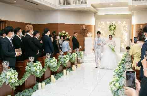 テーマは『愛溢れる笑顔と涙の結婚式』の挙式画像