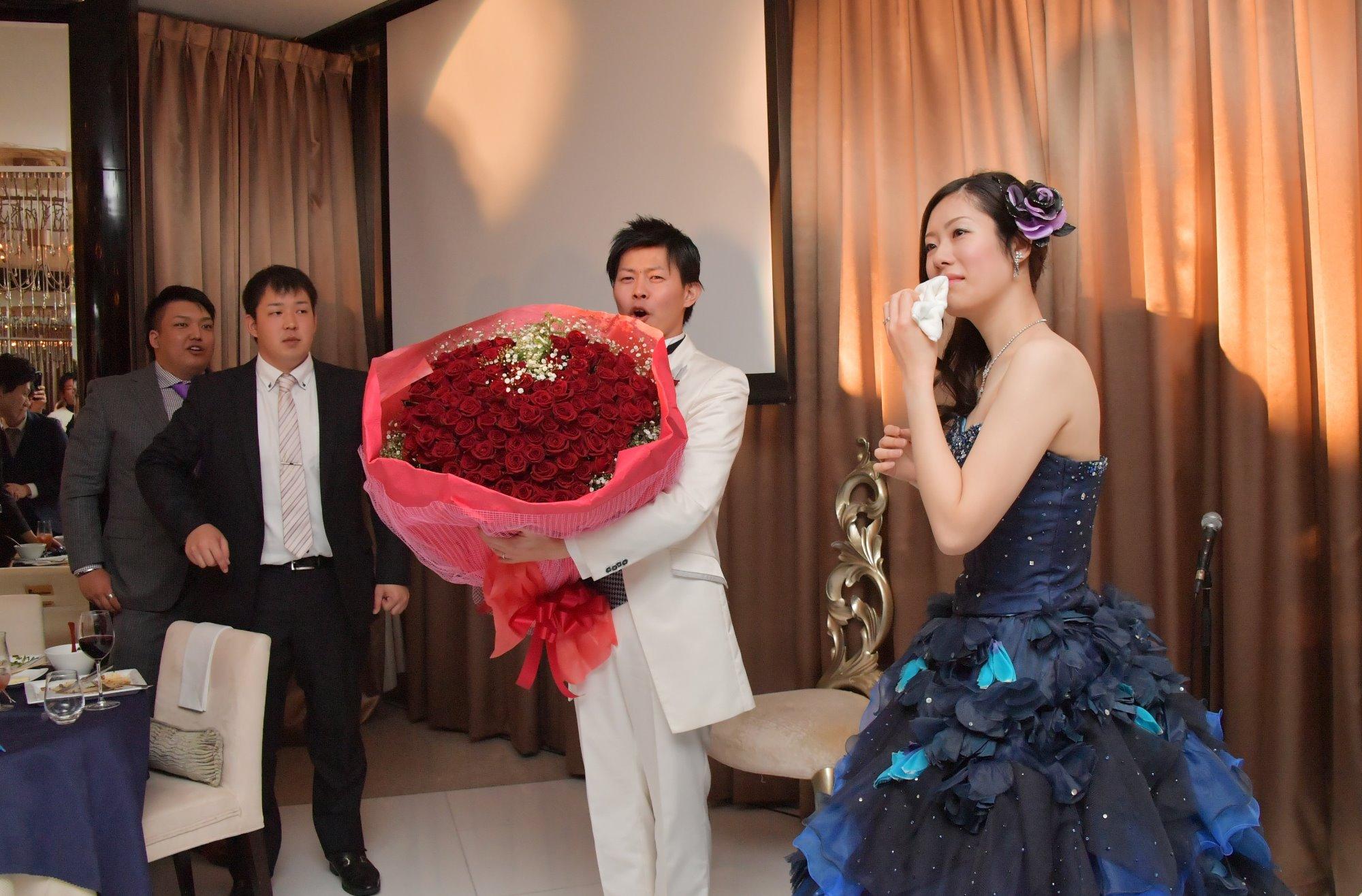 仲良し夫婦から楽しい&感動の時間をプレゼント!の演出画像