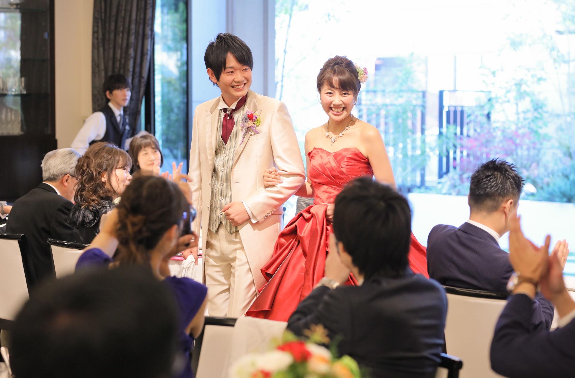 みんなに感謝を込めて〜笑いと涙にあふれた結婚式〜の披露宴画像