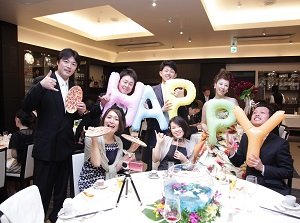 PizzaにAlohaをのせての挙式実例画像