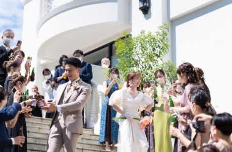 青空と緑の中でありがとう！をゲストお一人おひとりへの演出画像